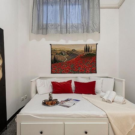 Appartement Fantastic House Near The Station Free Parking à Gênes Extérieur photo