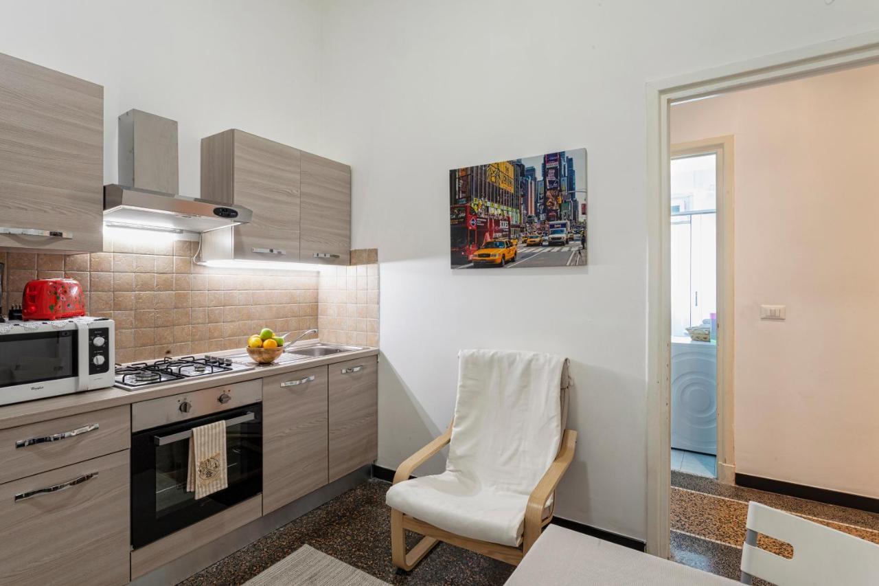 Appartement Fantastic House Near The Station Free Parking à Gênes Extérieur photo